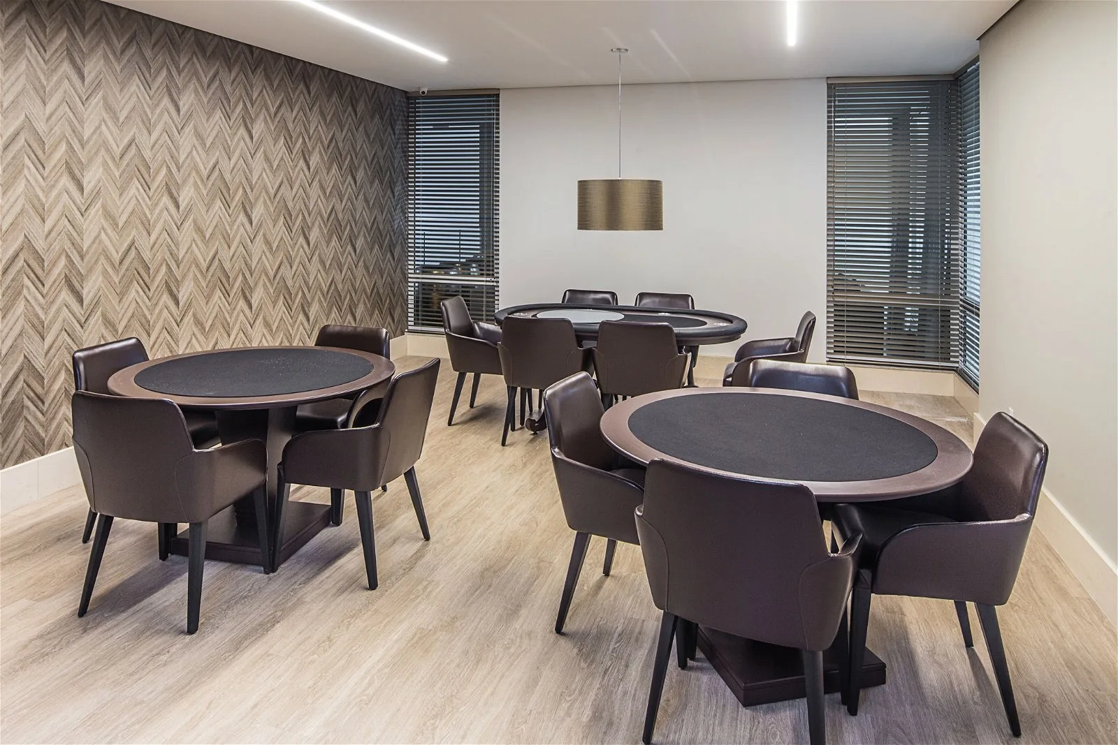 Ibiza Tower: Oceanfront Residence with Private Spa in Avenida Atlântica