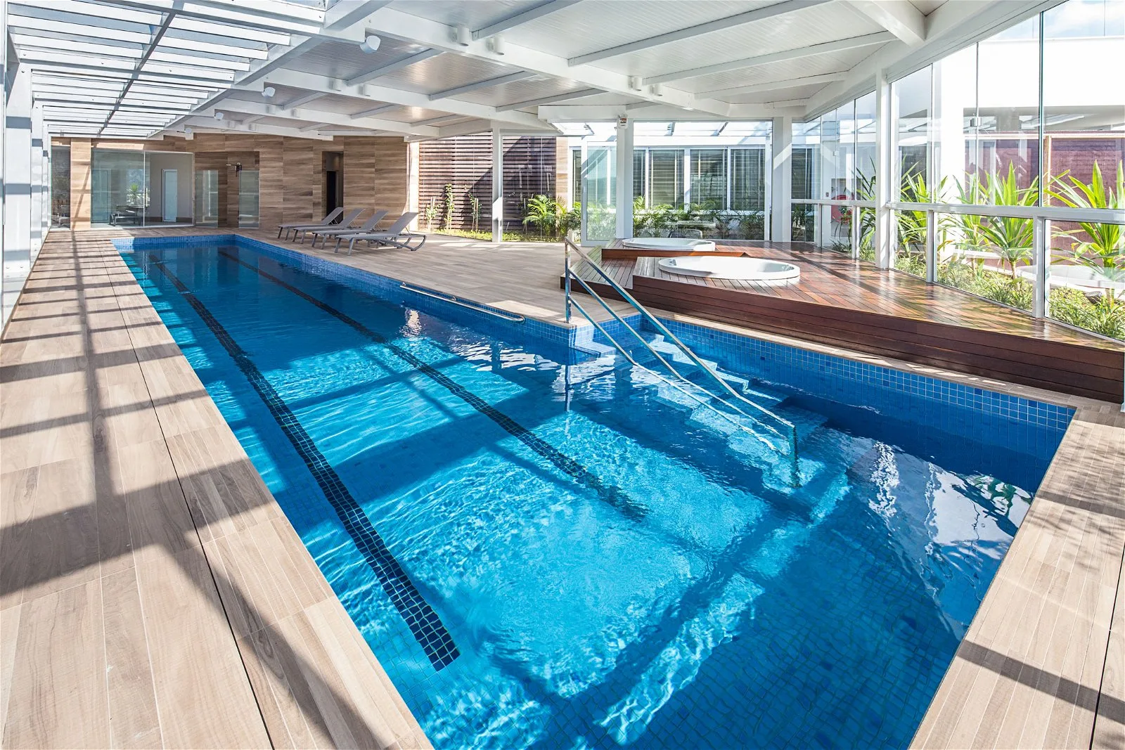 Ibiza Tower: Oceanfront Residence with Private Spa in Avenida Atlântica