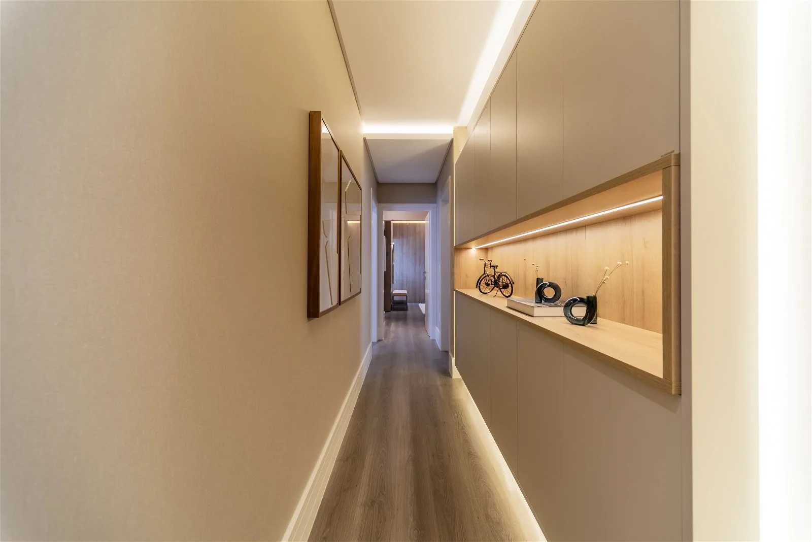 Ibiza Tower: Oceanfront Residence with Private Spa in Avenida Atlântica