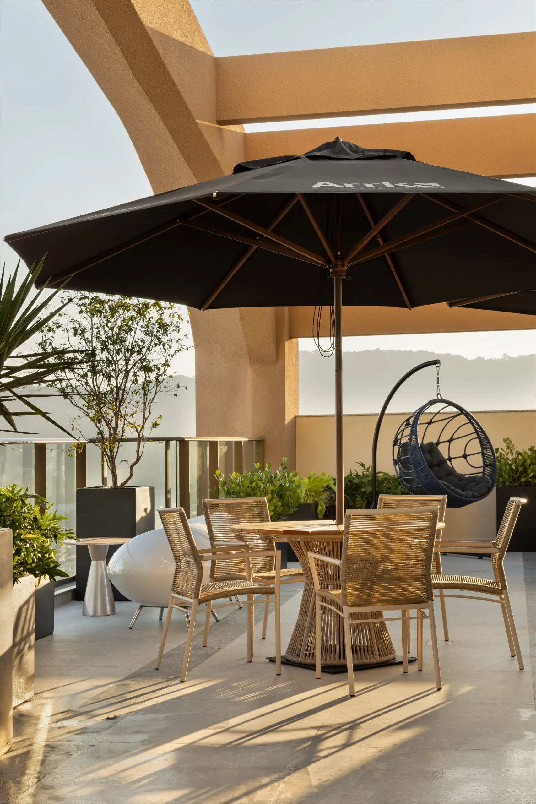 Admirá by Arrka: Luxury Duplex with Rooftop Resort in Centro