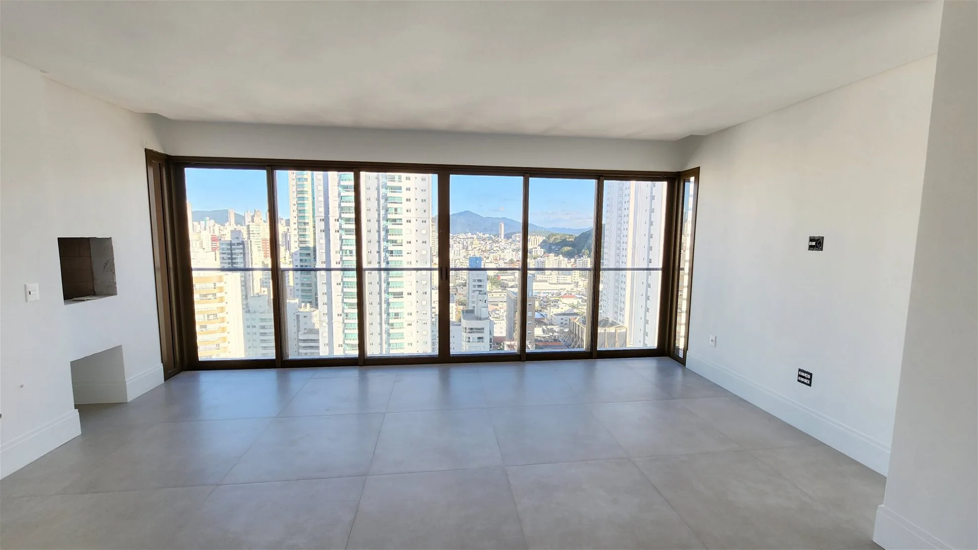 Admirá by Arrka: Luxury Apartment with Rooftop Sanctuary in Centro