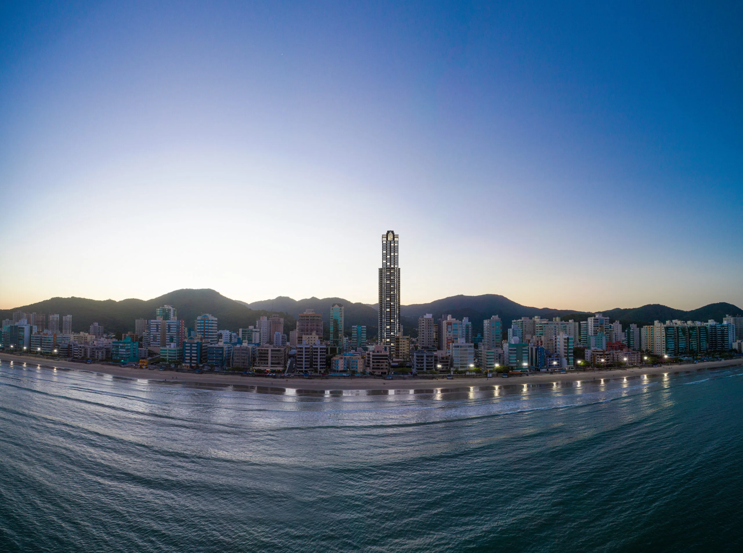 La Rocca by Dallo: Luxury Apartments in Centro Itapema