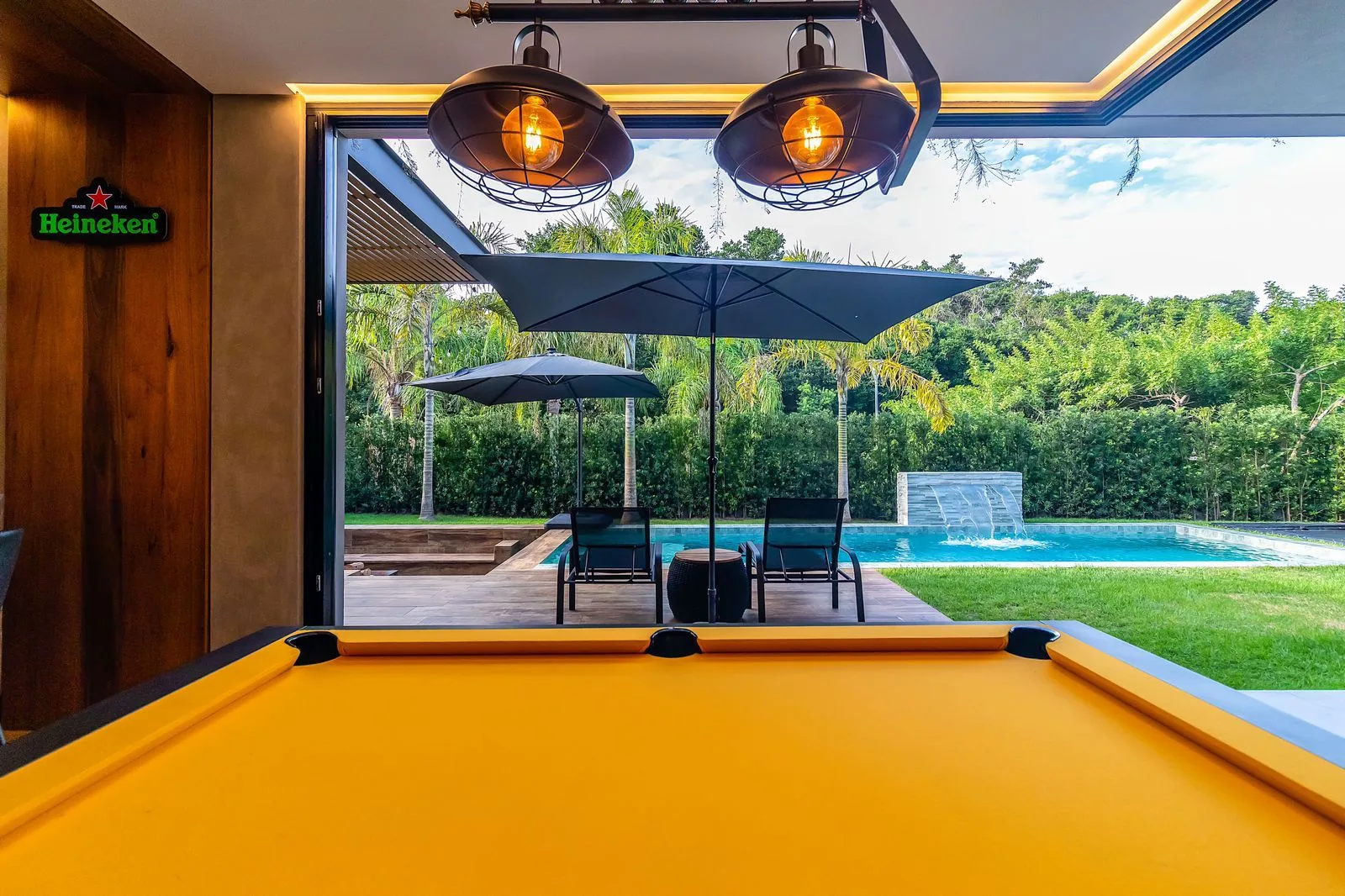 Bosque Amoraeville: Ultra-Luxury Residence with Forest Views in Jurerê Internacional