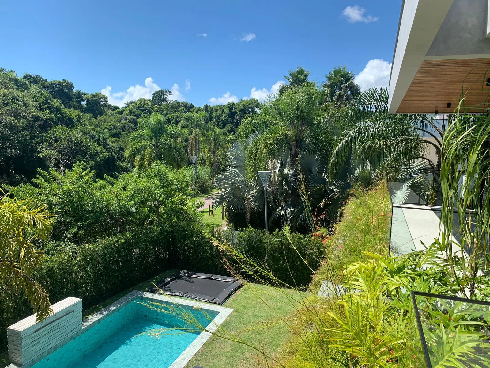 Bosque Amoraeville: Ultra-Luxury Residence with Forest Views in Jurerê Internacional