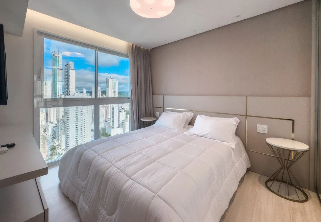 Infinity Coast: Luxury Apartment with Panoramic Views in Barra Norte