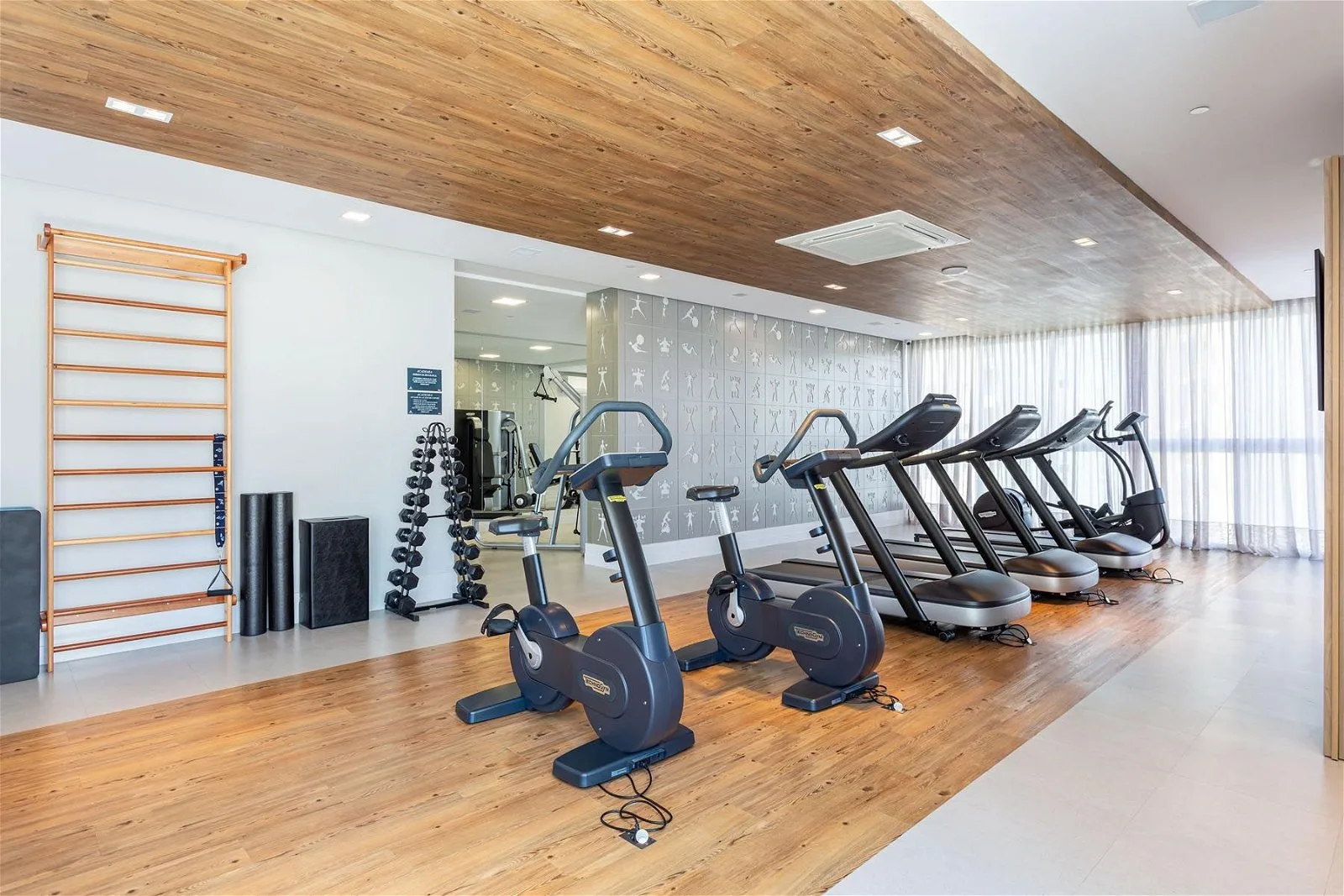 Infinity Coast: Luxury Apartment with Panoramic Views in Barra Norte