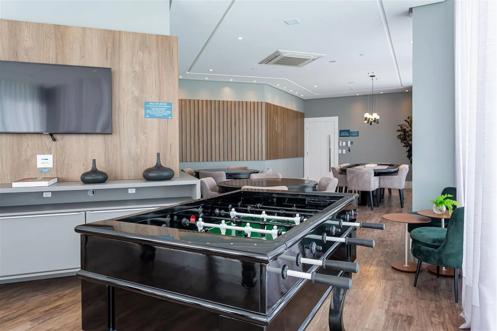 Infinity Coast: Luxury Apartment with Panoramic Views in Barra Norte