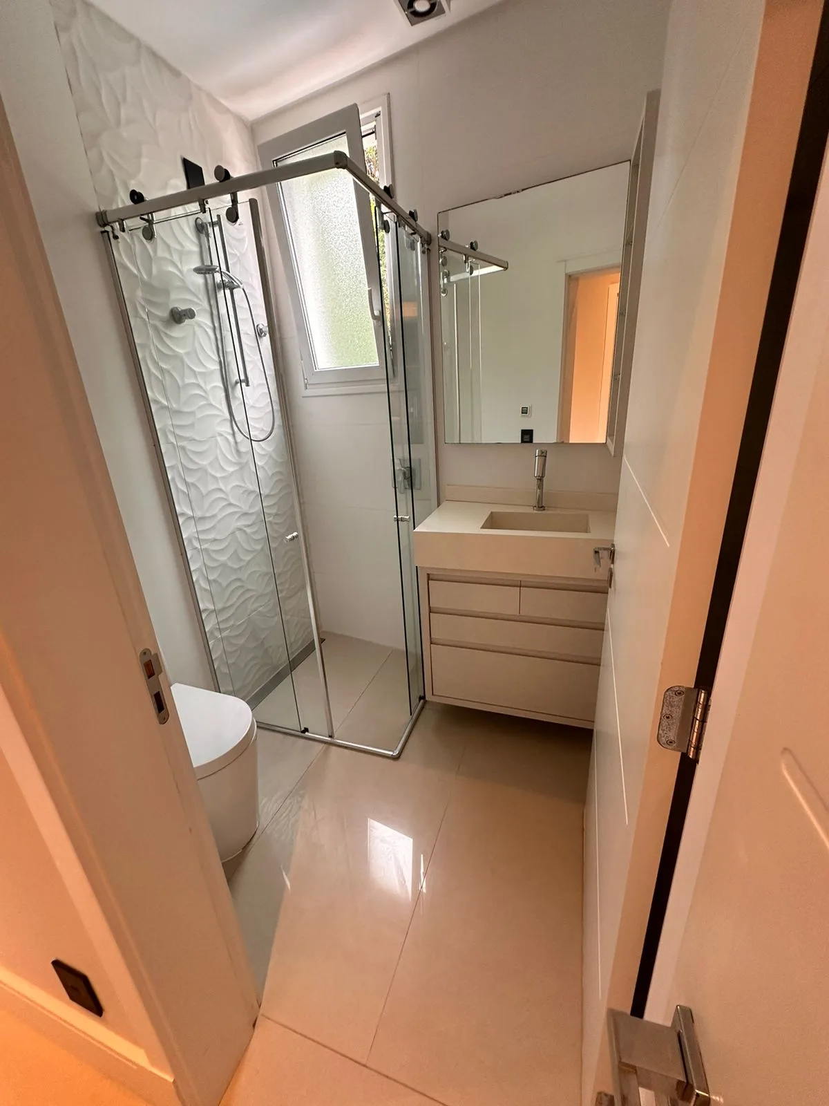 Luxury Residence with Integrated Amenity Complex in Canasjurerê