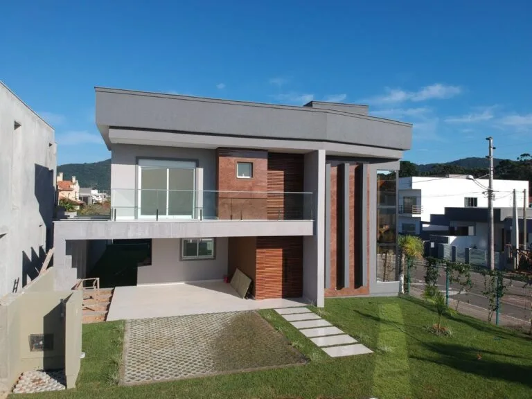 Ilha do Francês: Premium House with Private Garden in São João do Rio Vermelho — São João do Rio Vermelho, Florianópolis
