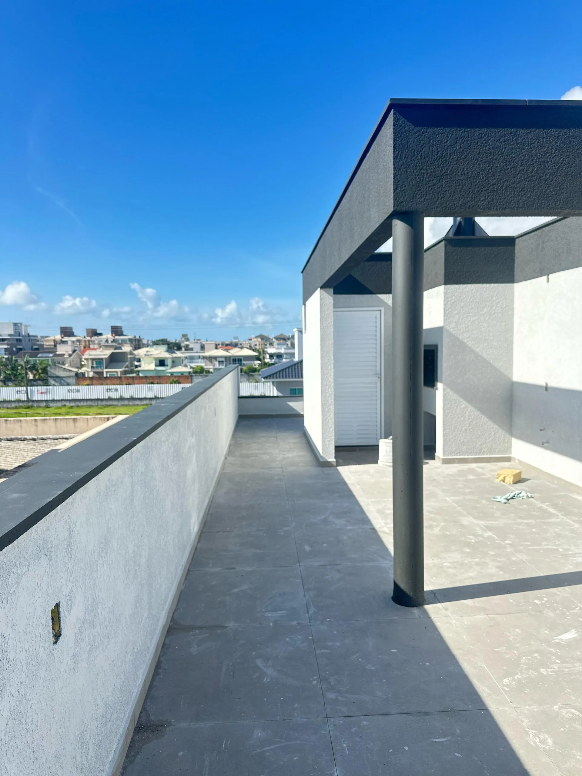 Gaivotas Ingleses: Premium Triplex with Rooftop Terrace in Florianópolis