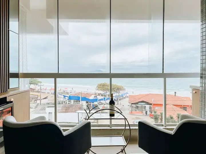 Contemporary Apartment with Infinity Pool in Florianópolis