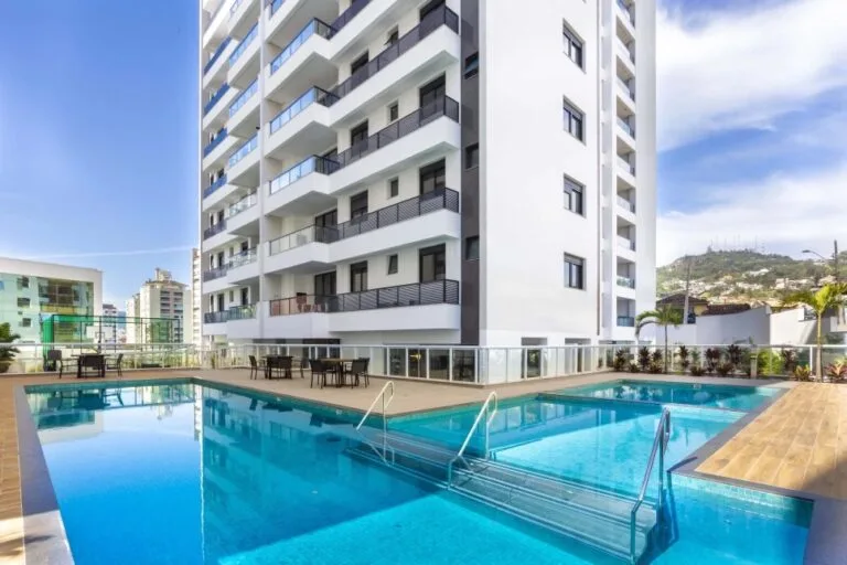 Villa Celimontana: Premium Residence in Agronômica — Agronômica, Florianópolis