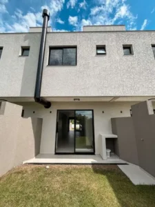 Casa á venda em rio vermelho Floriaópolis