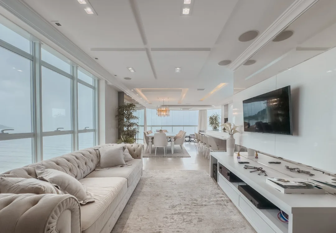Gran Felicitá: Ultra-Luxury Penthouse with Panoramic Ocean Views in Centro