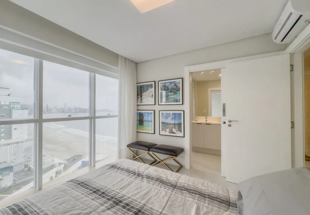 Gran Felicitá: Ultra-Luxury Penthouse with Panoramic Ocean Views in Centro