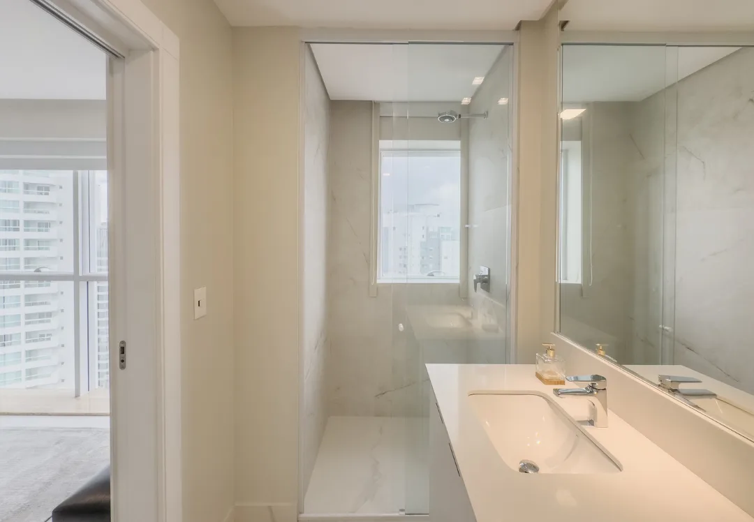 Gran Felicitá: Ultra-Luxury Penthouse with Panoramic Ocean Views in Centro