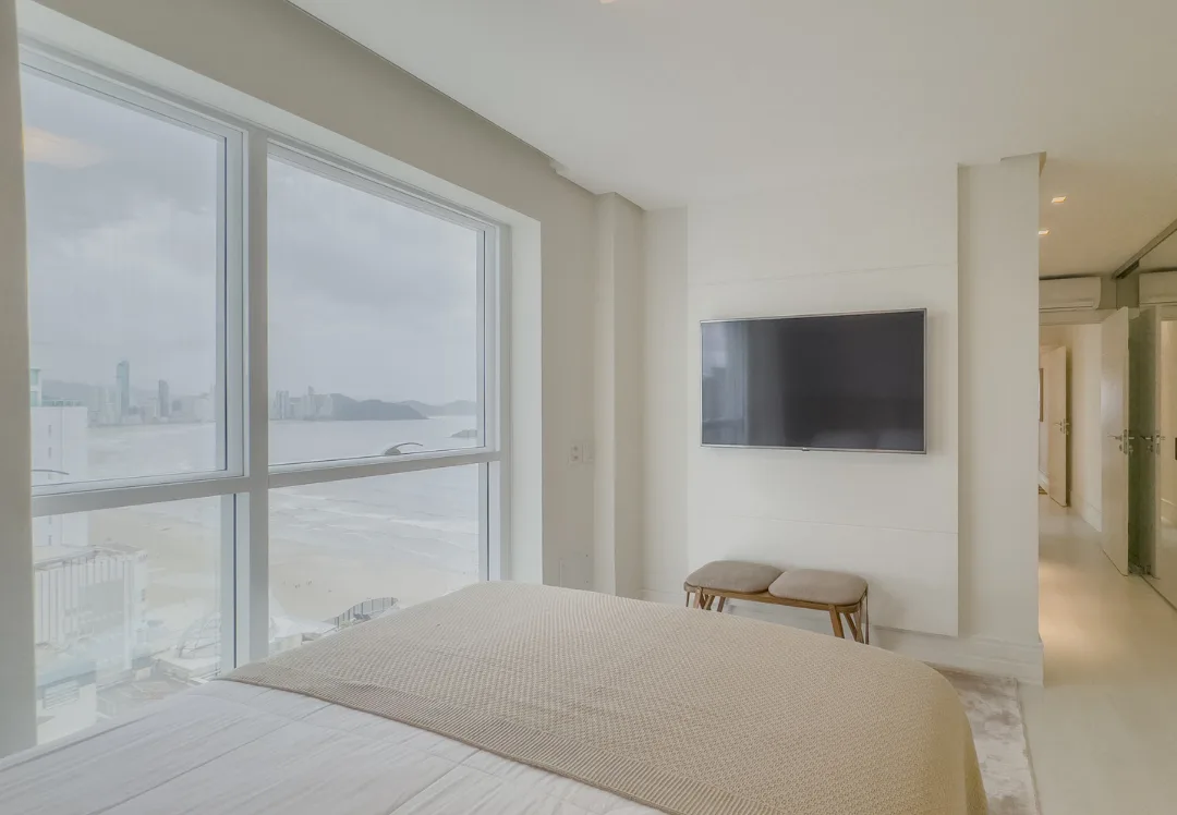 Gran Felicitá: Ultra-Luxury Penthouse with Panoramic Ocean Views in Centro