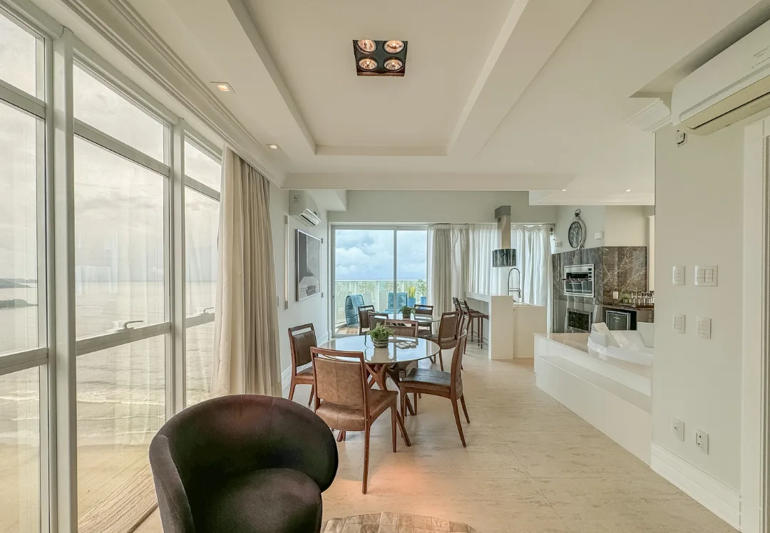 Gran Felicitá: Ultra-Luxury Penthouse with Panoramic Ocean Views in Centro
