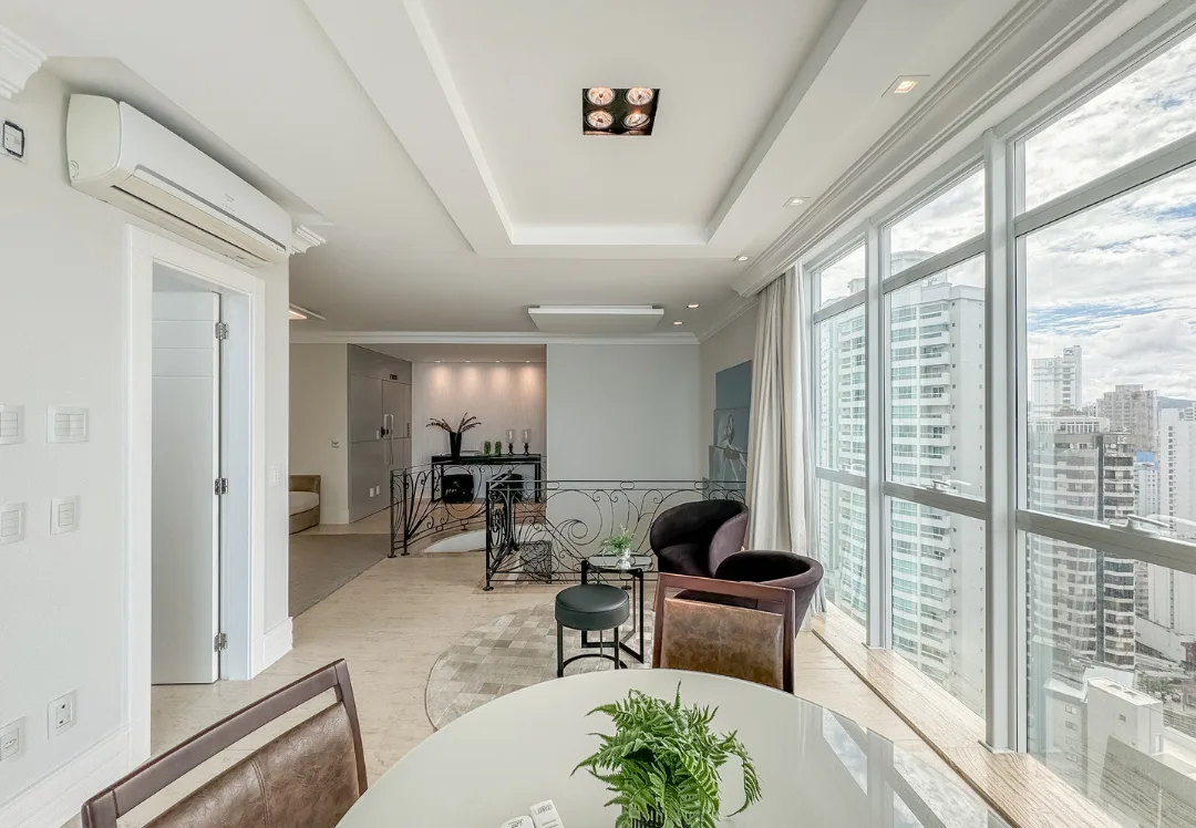 Gran Felicitá: Ultra-Luxury Penthouse with Panoramic Ocean Views in Centro