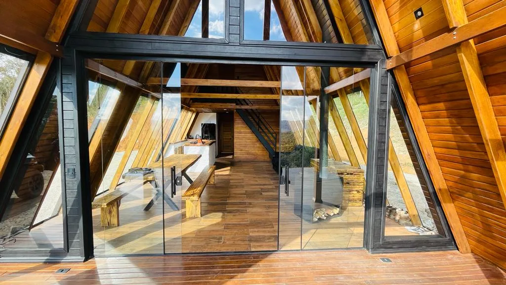 Serra Chalets: Ultra-Luxury Mountain Estate with Private Waterfalls in São Pedro de Alcântara