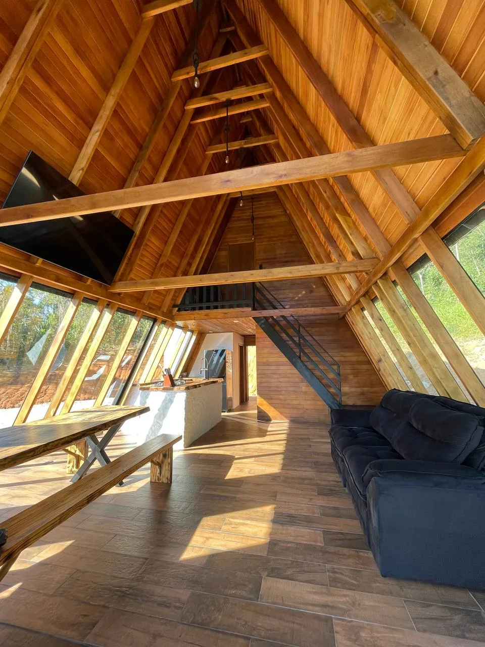 Serra Chalets: Ultra-Luxury Mountain Estate with Private Waterfalls in São Pedro de Alcântara