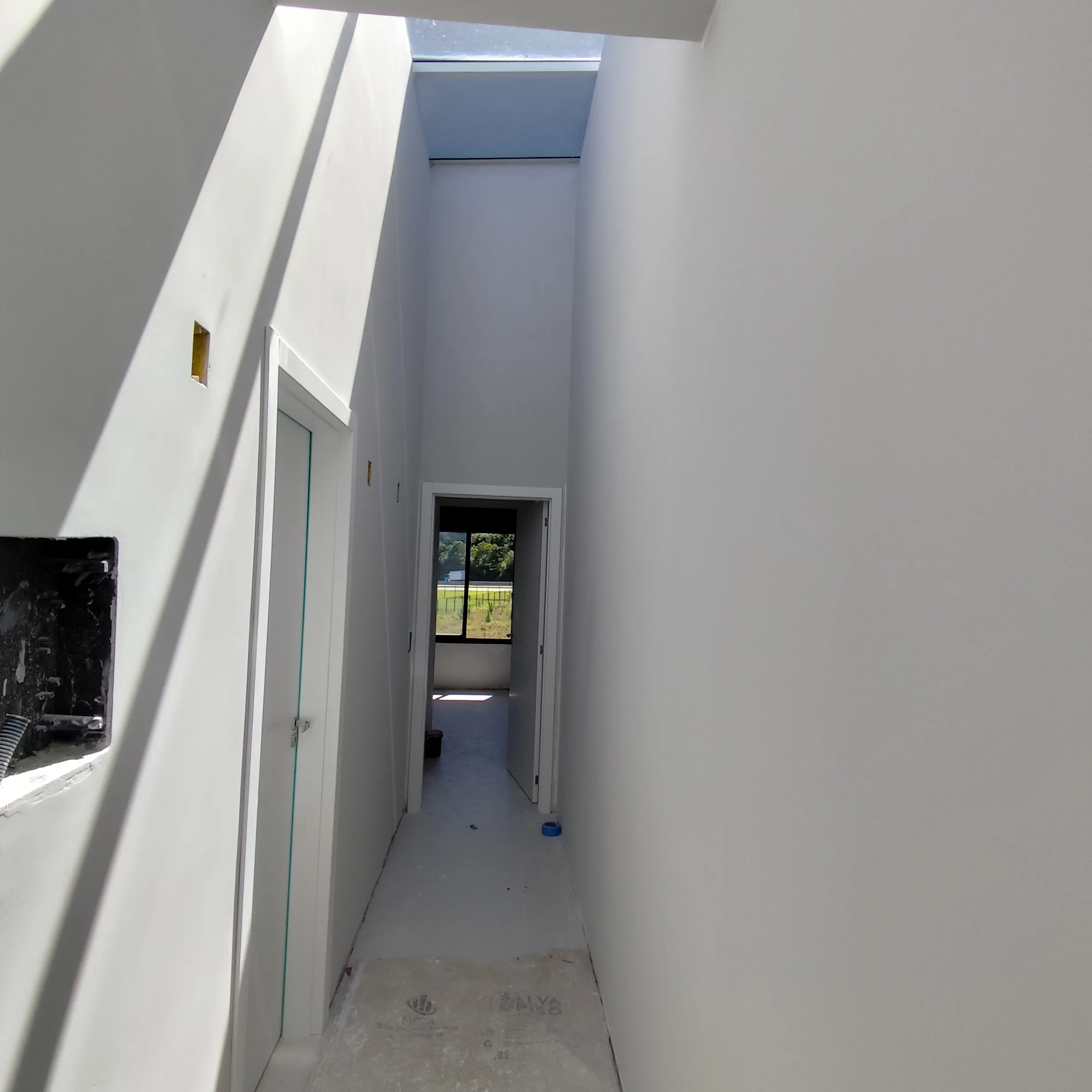 Premium Townhouse with Private Garden in Vargem Pequena