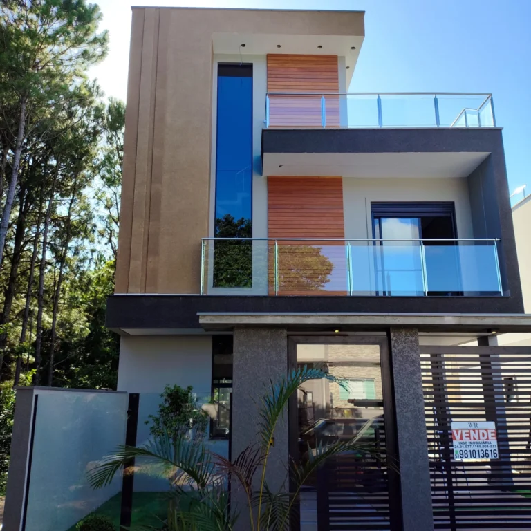 Premium House with Rooftop Terrace in Ingleses — Ingleses, Florianópolis