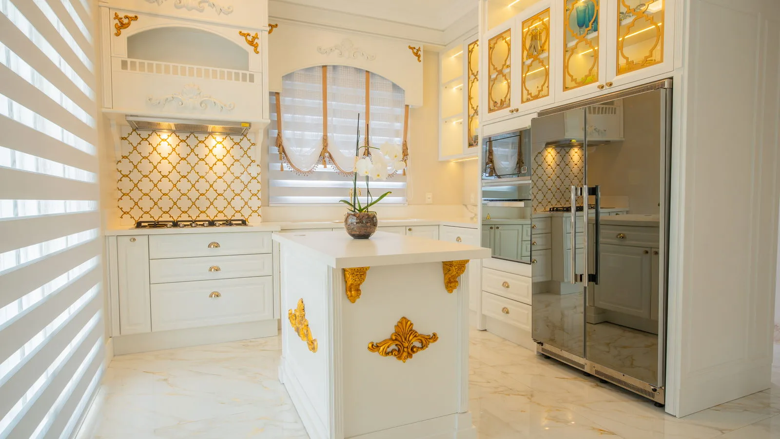 Chácara Flora: Ultra-Luxury Residence with Private Pool in Itapema