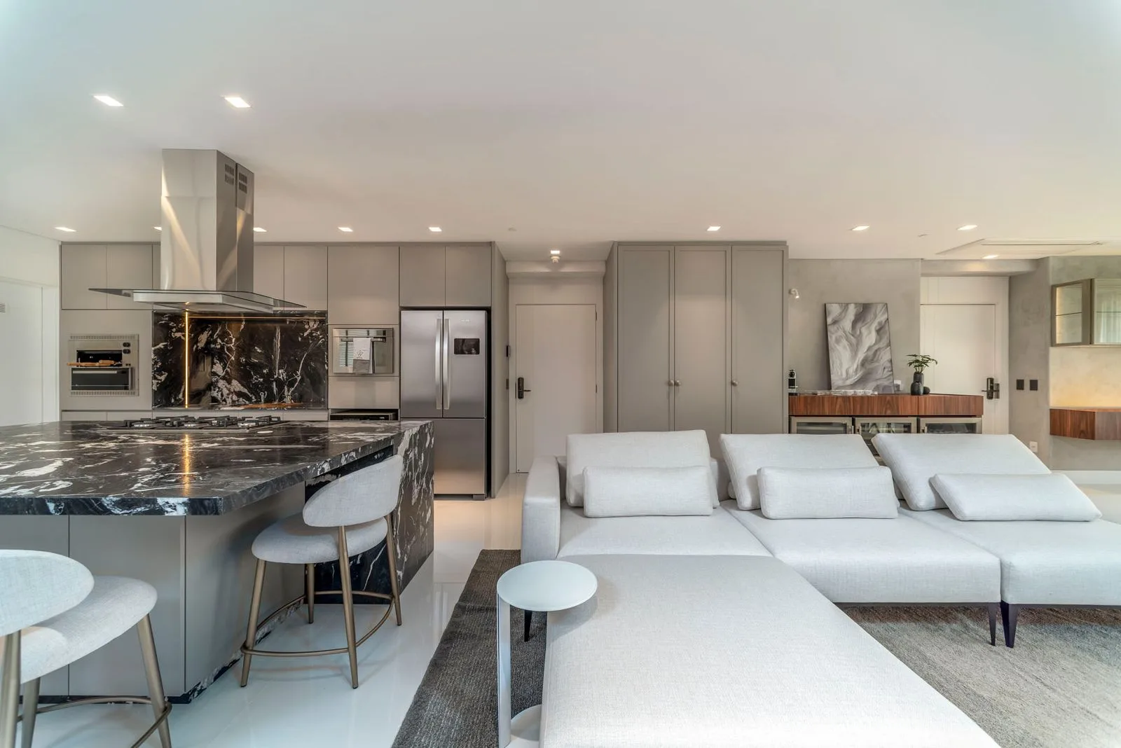 Yachthouse by Pininfarina: Ultra-Luxury Residence in Avenida Atlântica