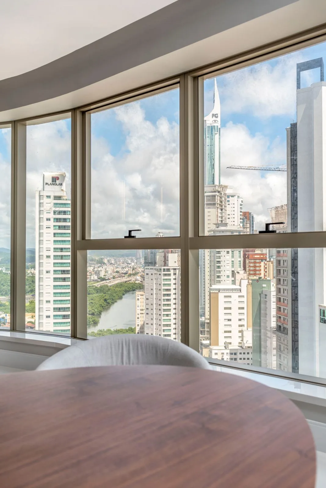 Yachthouse by Pininfarina: Ultra-Luxury Residence in Avenida Atlântica