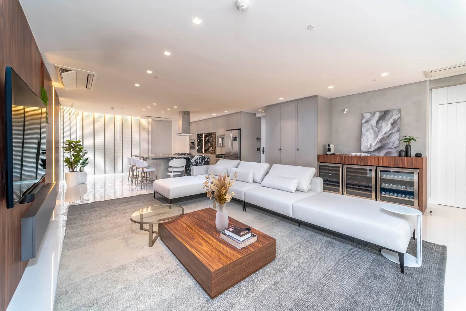 Yachthouse by Pininfarina: Ultra-Luxury Residence in Avenida Atlântica