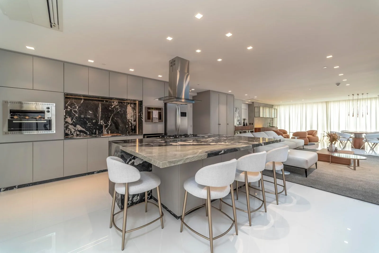 Yachthouse by Pininfarina: Ultra-Luxury Residence in Avenida Atlântica