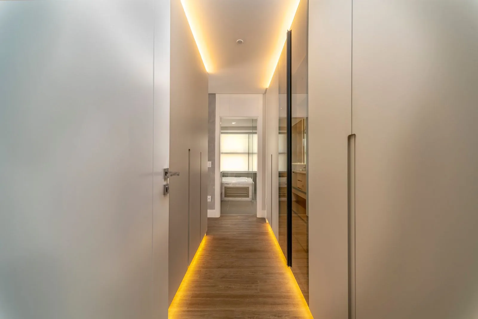 Yachthouse by Pininfarina: Ultra-Luxury Residence in Avenida Atlântica