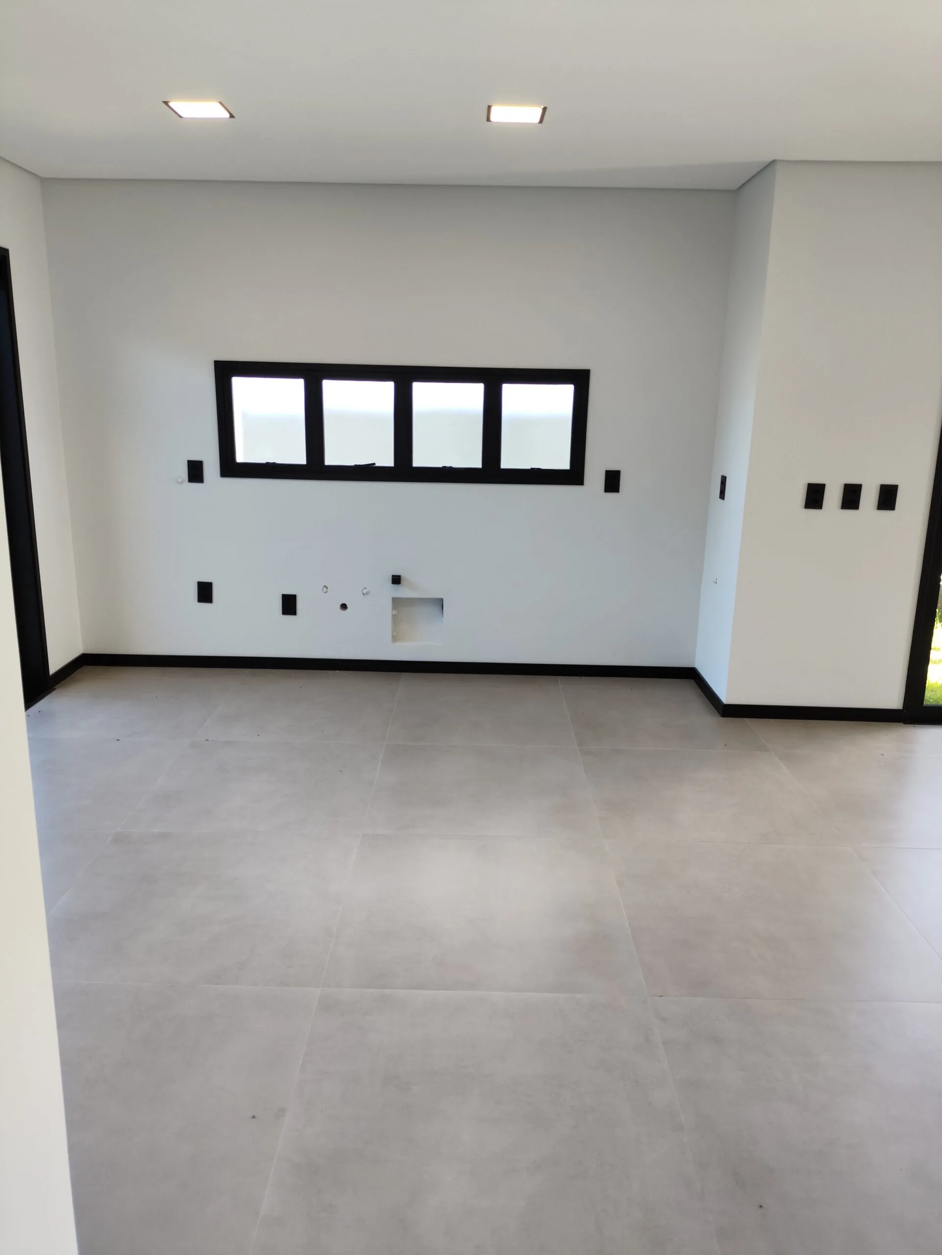 Real Parque Novo Norte: Premium Townhouse with Private Pool in Florianópolis