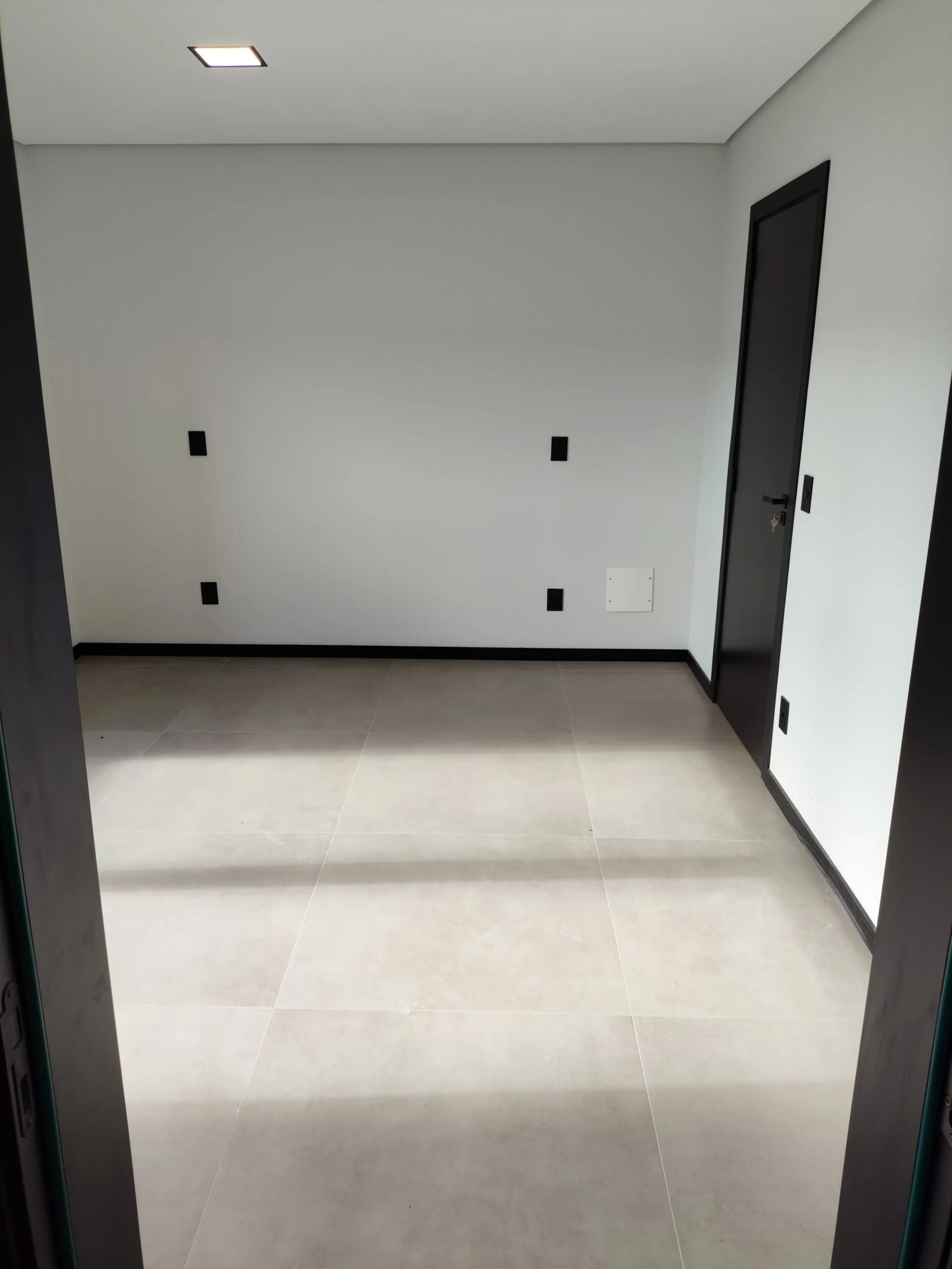 Real Parque Novo Norte: Premium Townhouse with Private Pool in Florianópolis