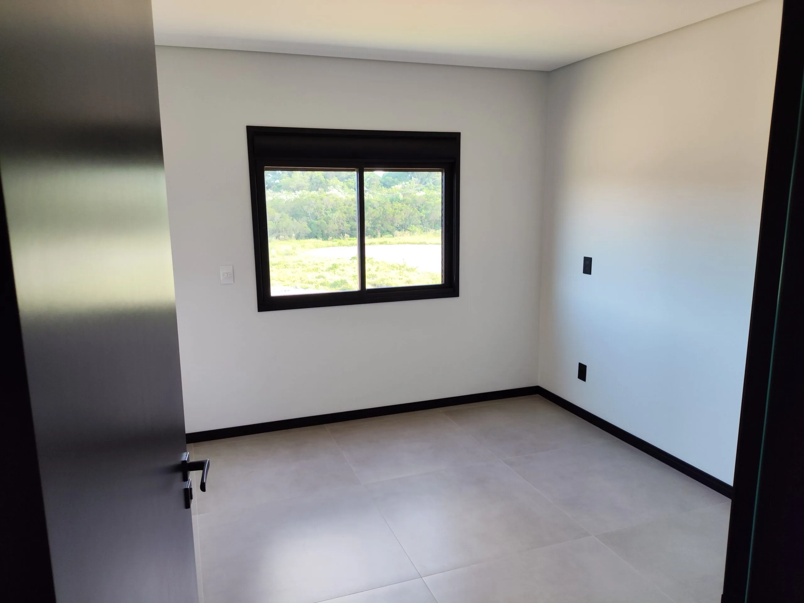 Real Parque Novo Norte: Premium Townhouse with Private Pool in Florianópolis