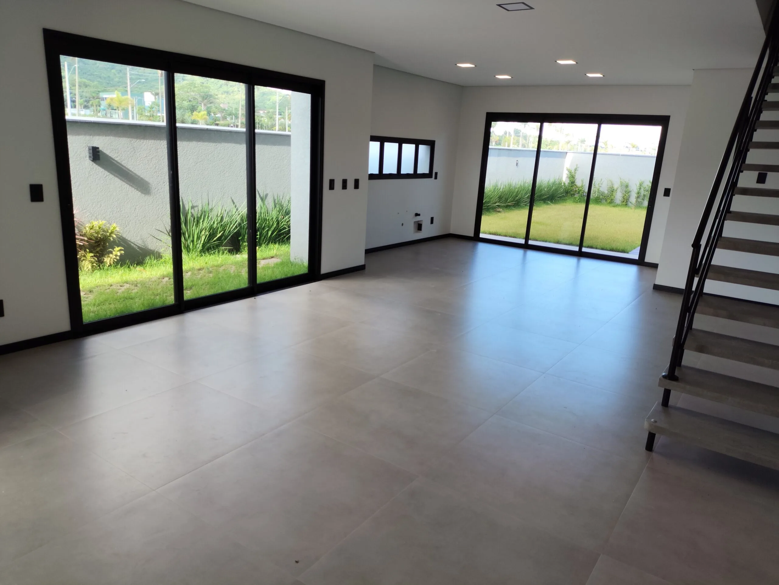 Real Parque Novo Norte: Premium House with Private Garden in Florianópolis