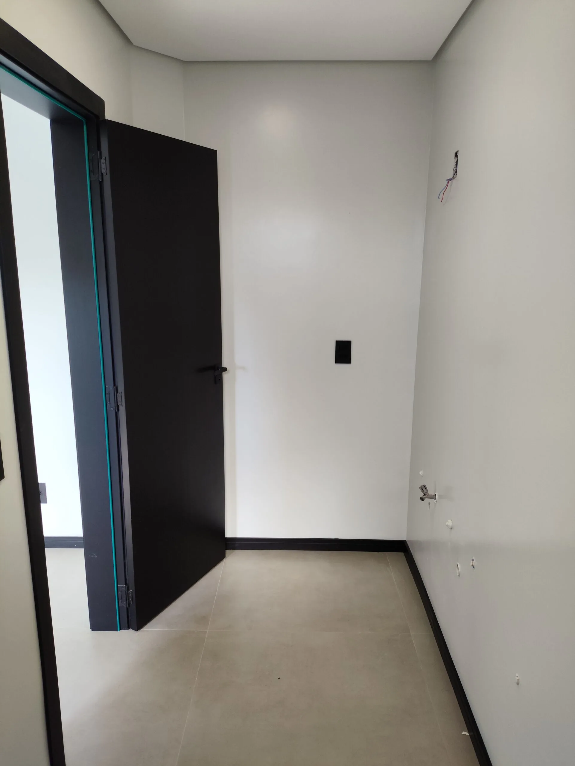 Real Parque Novo Norte: Premium Townhouse with Private Pool in Florianópolis