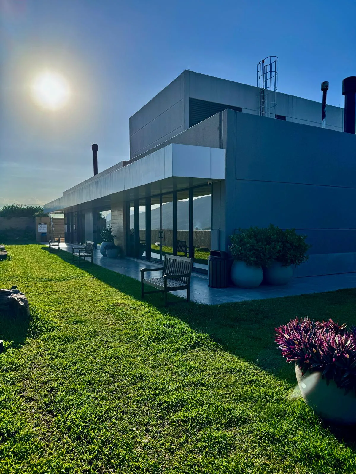 Contemporary Studio with Rooftop Pool in Florianópolis