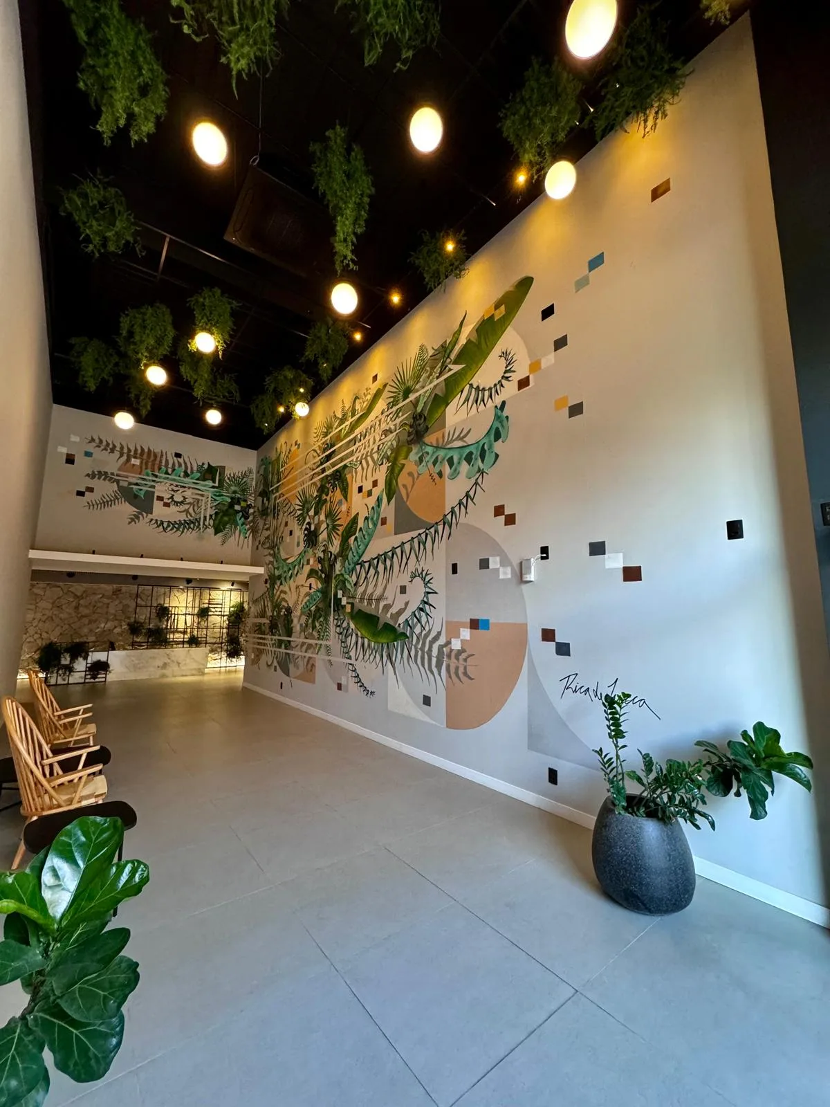 Contemporary Studio with Rooftop Pool in Florianópolis