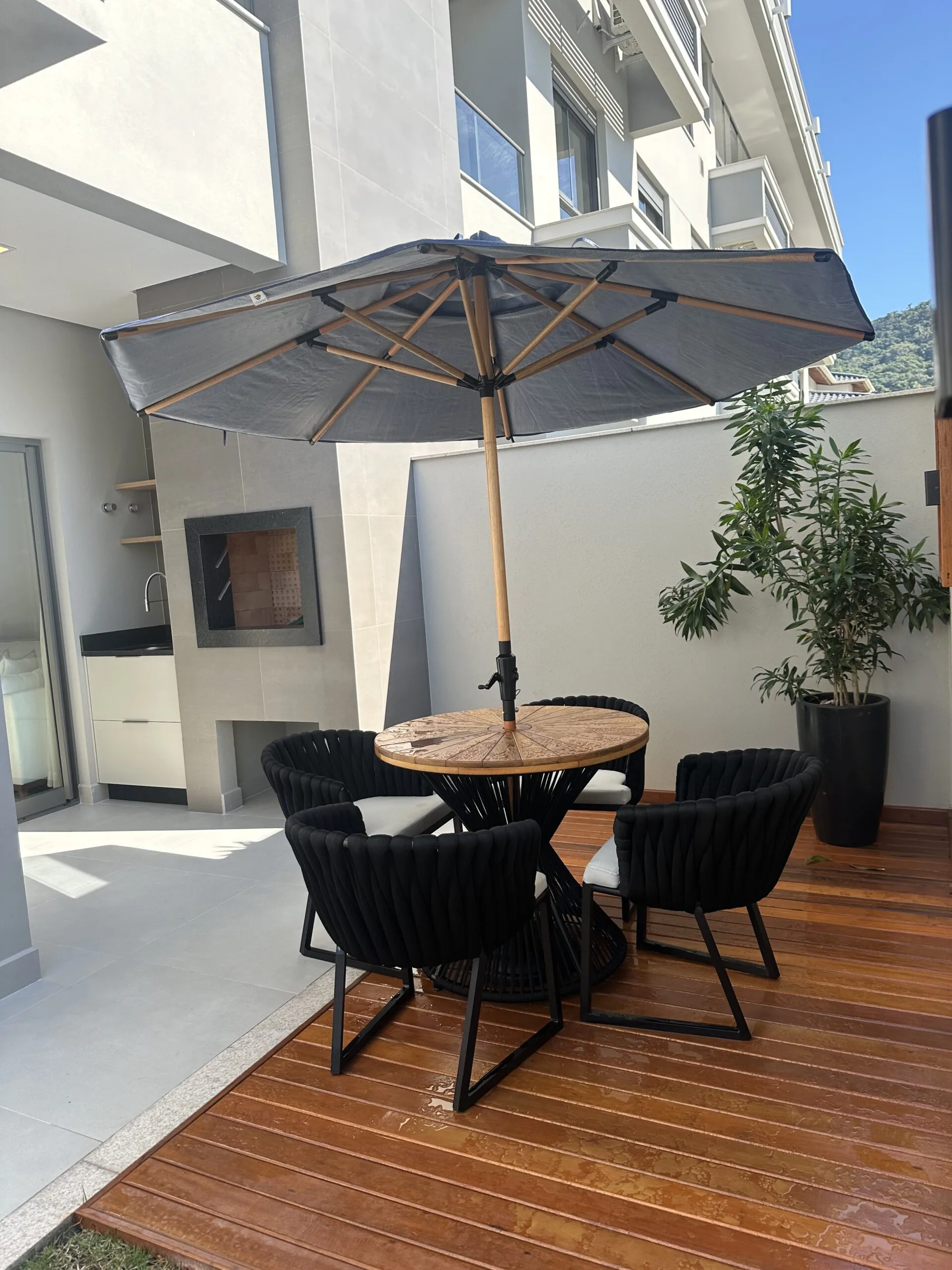 Premium Apartment with Private Garden in Florianópolis