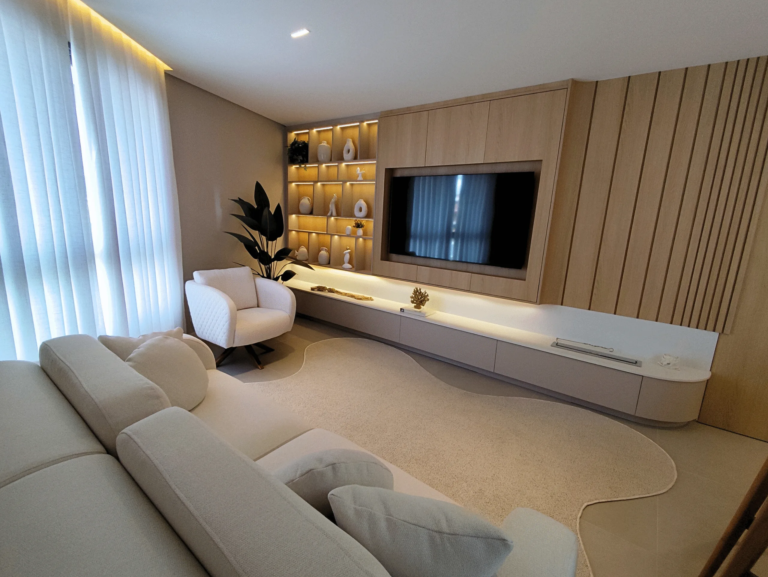 Contemporary Residence with Heated Pool in Florianópolis