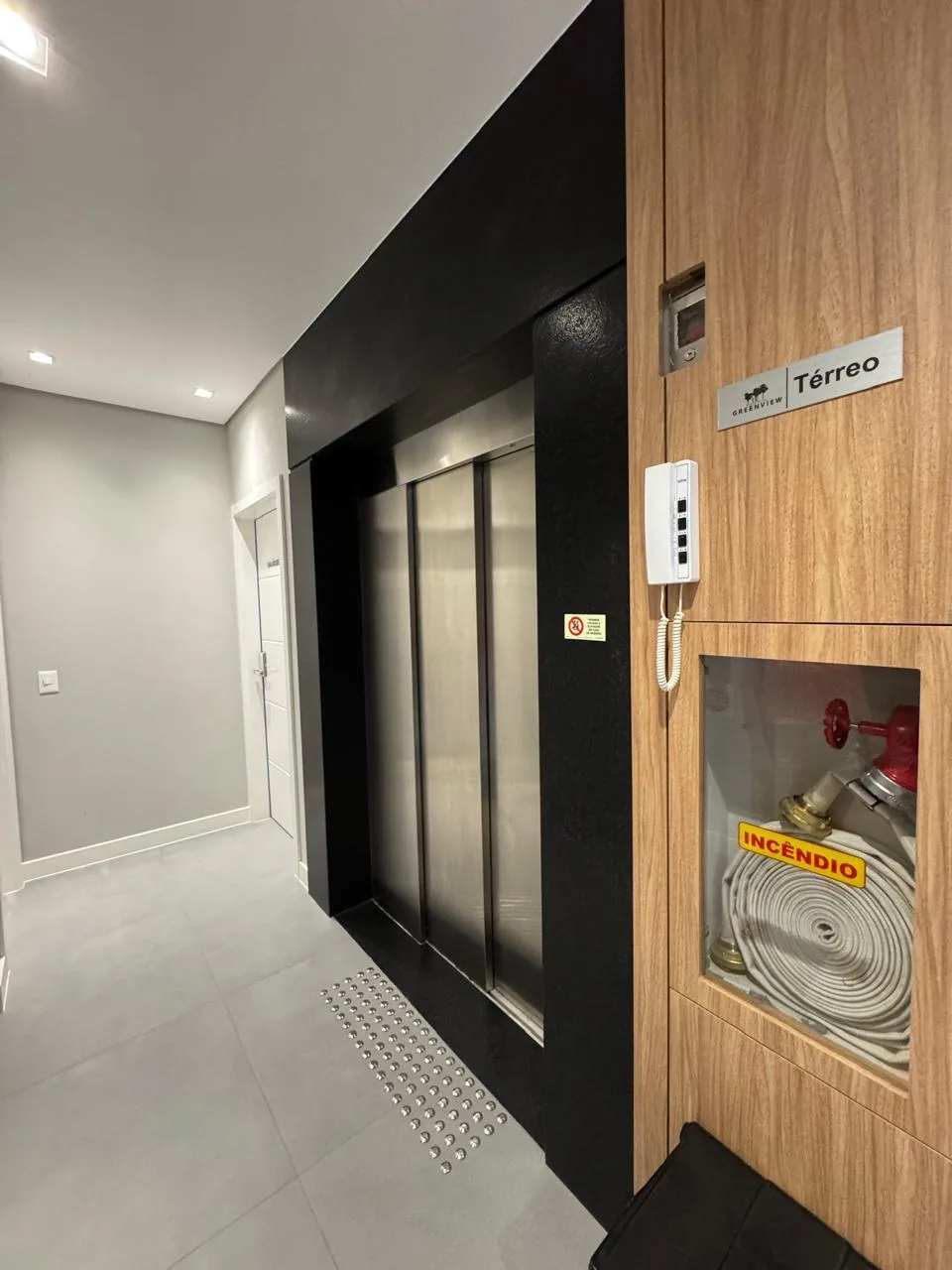 Gaivotas Ingleses: Premium Duplex with Heated Pool in Florianópolis