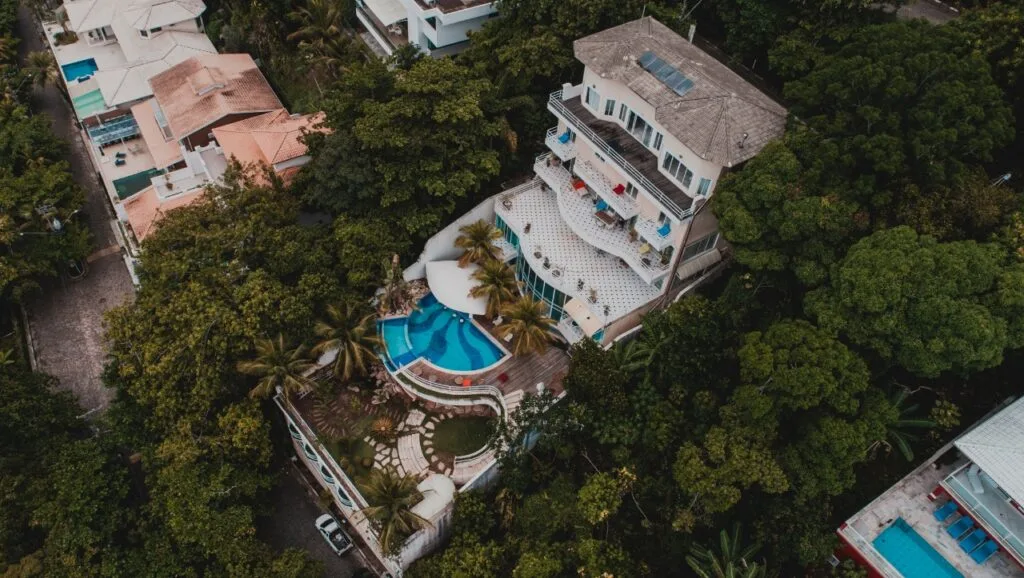 Condomínio Península: Ultra-Luxury Oceanfront Mansion in Guarujá
