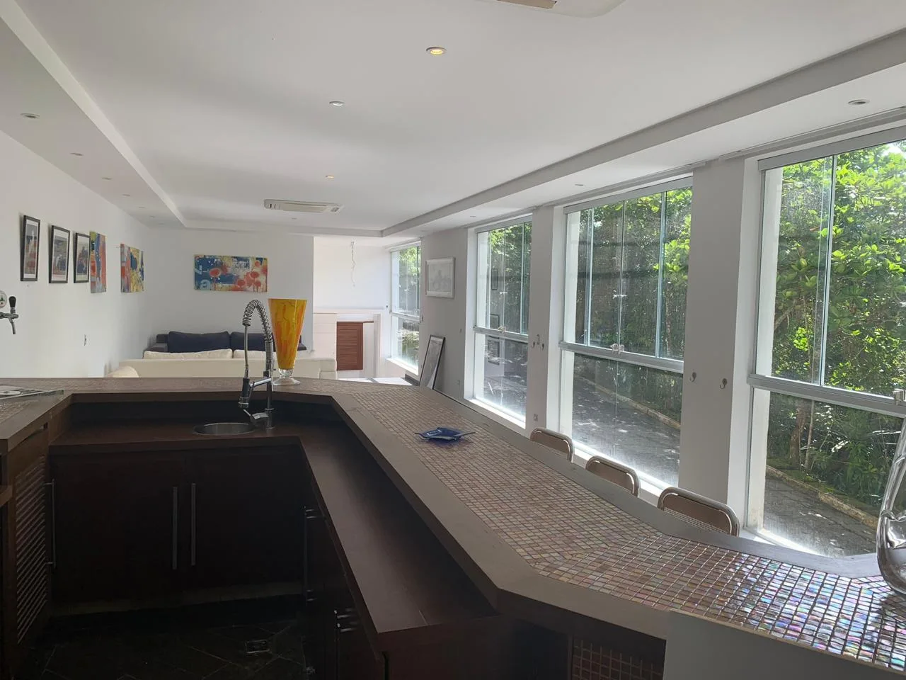 Condomínio Península: Ultra-Luxury Oceanfront Mansion in Guarujá