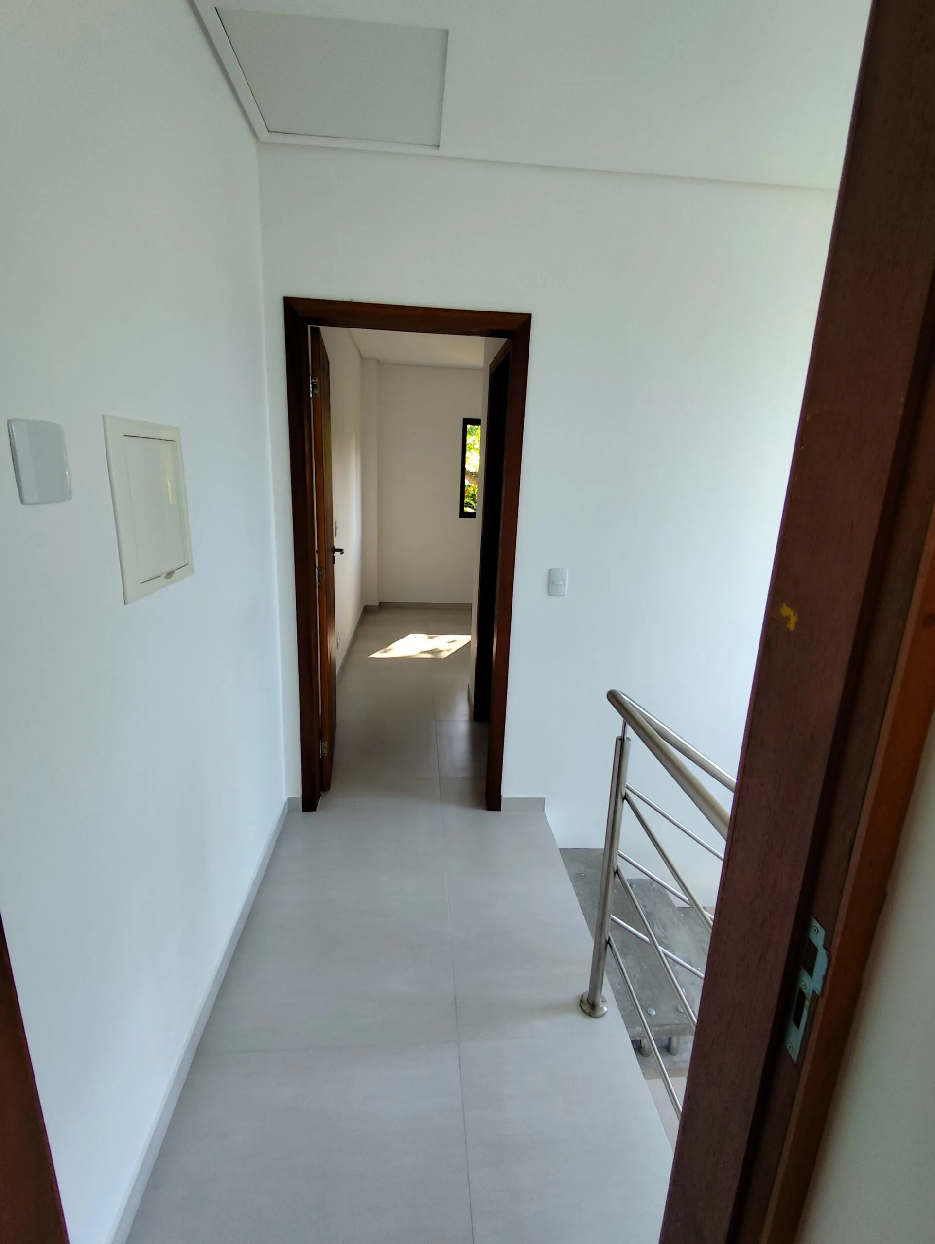 Smart-Invest House: Contemporary Residence with Private Garden in Rio Vermelho