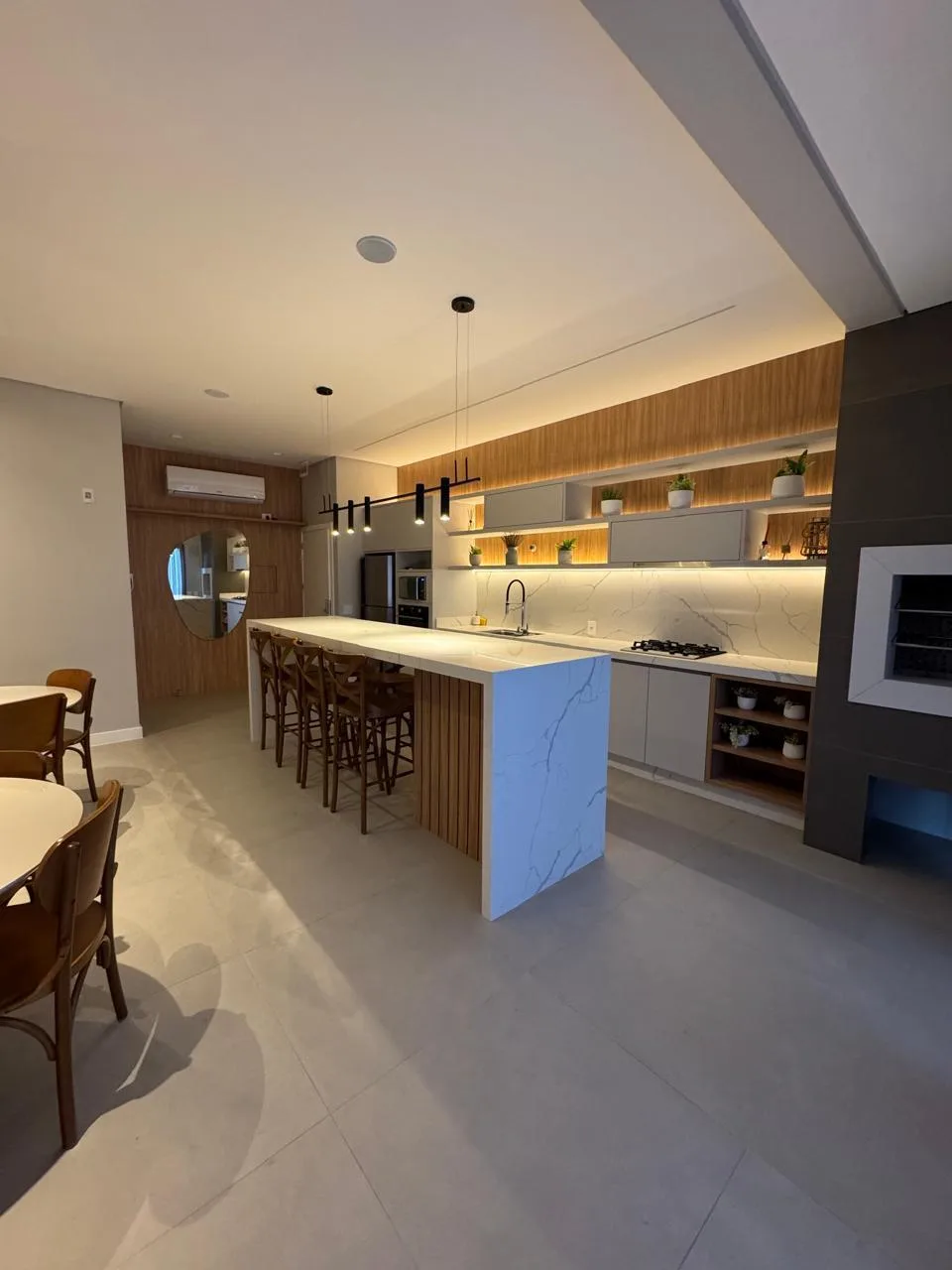 Gaivotas Ingleses: Premium Duplex with Heated Pool in Florianópolis