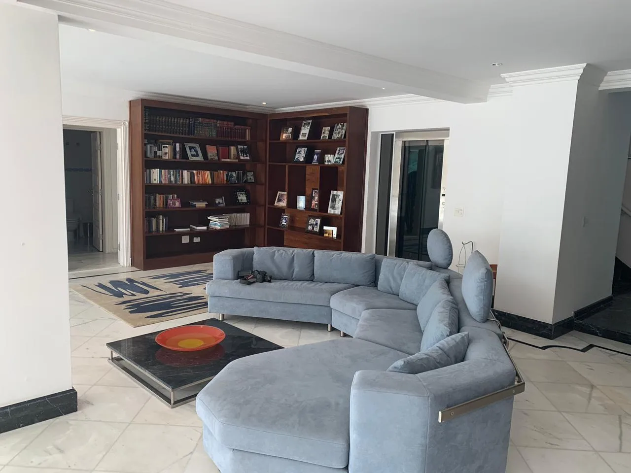 Condomínio Península: Ultra-Luxury Oceanfront Mansion in Enseada