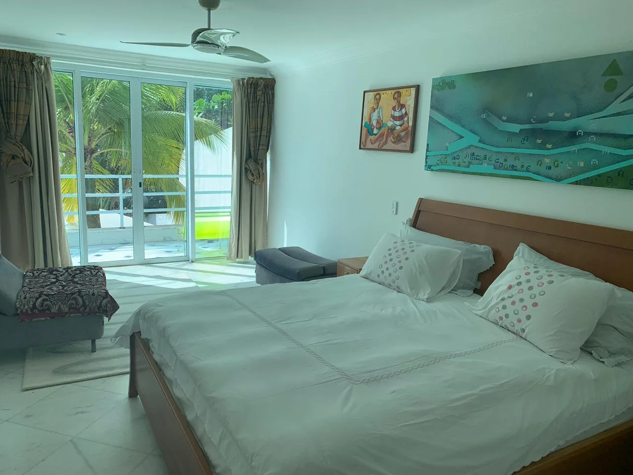 Condomínio Península: Ultra-Luxury Oceanfront Mansion in Enseada