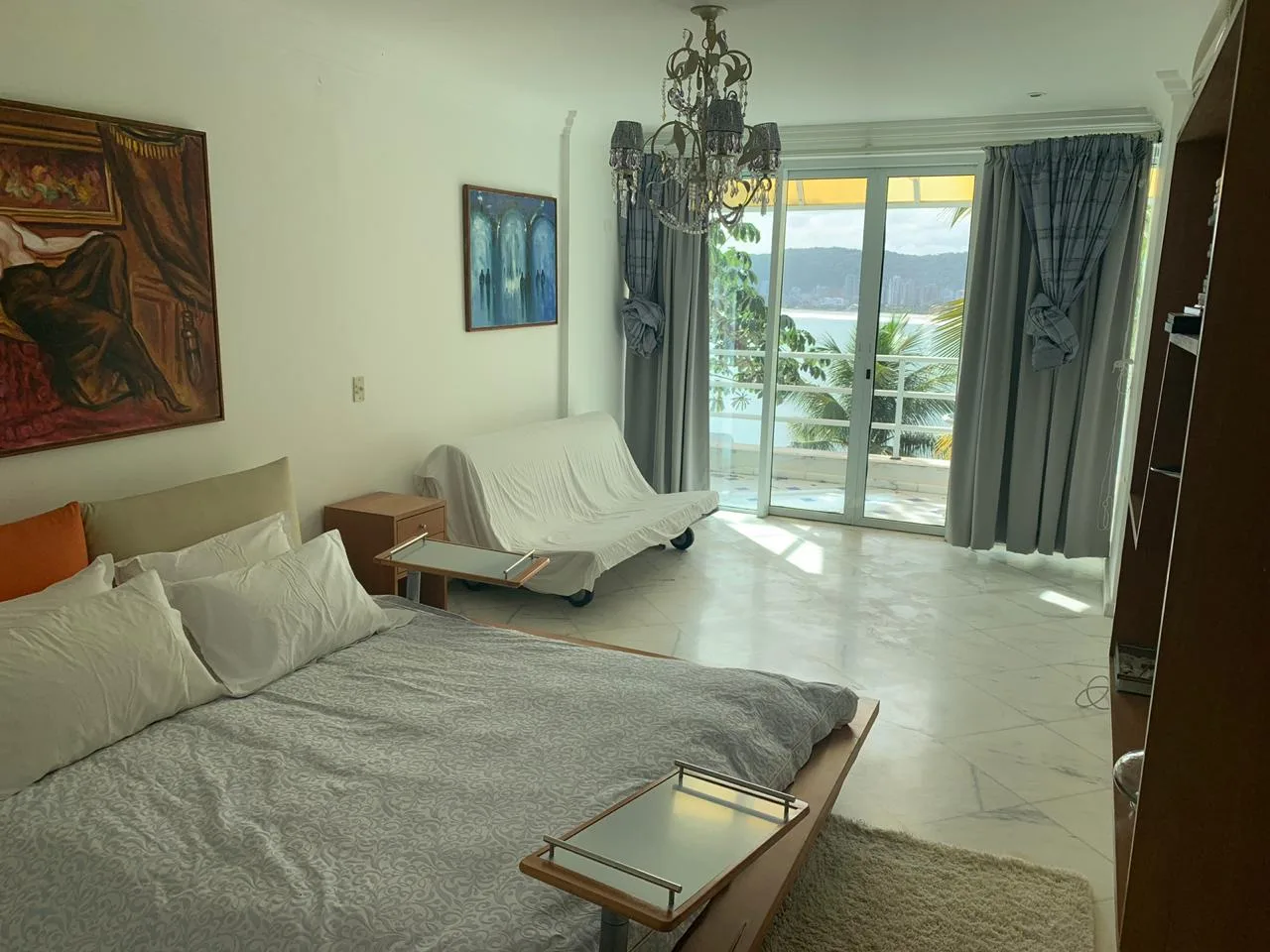 Condomínio Península: Ultra-Luxury Oceanfront Mansion in Enseada